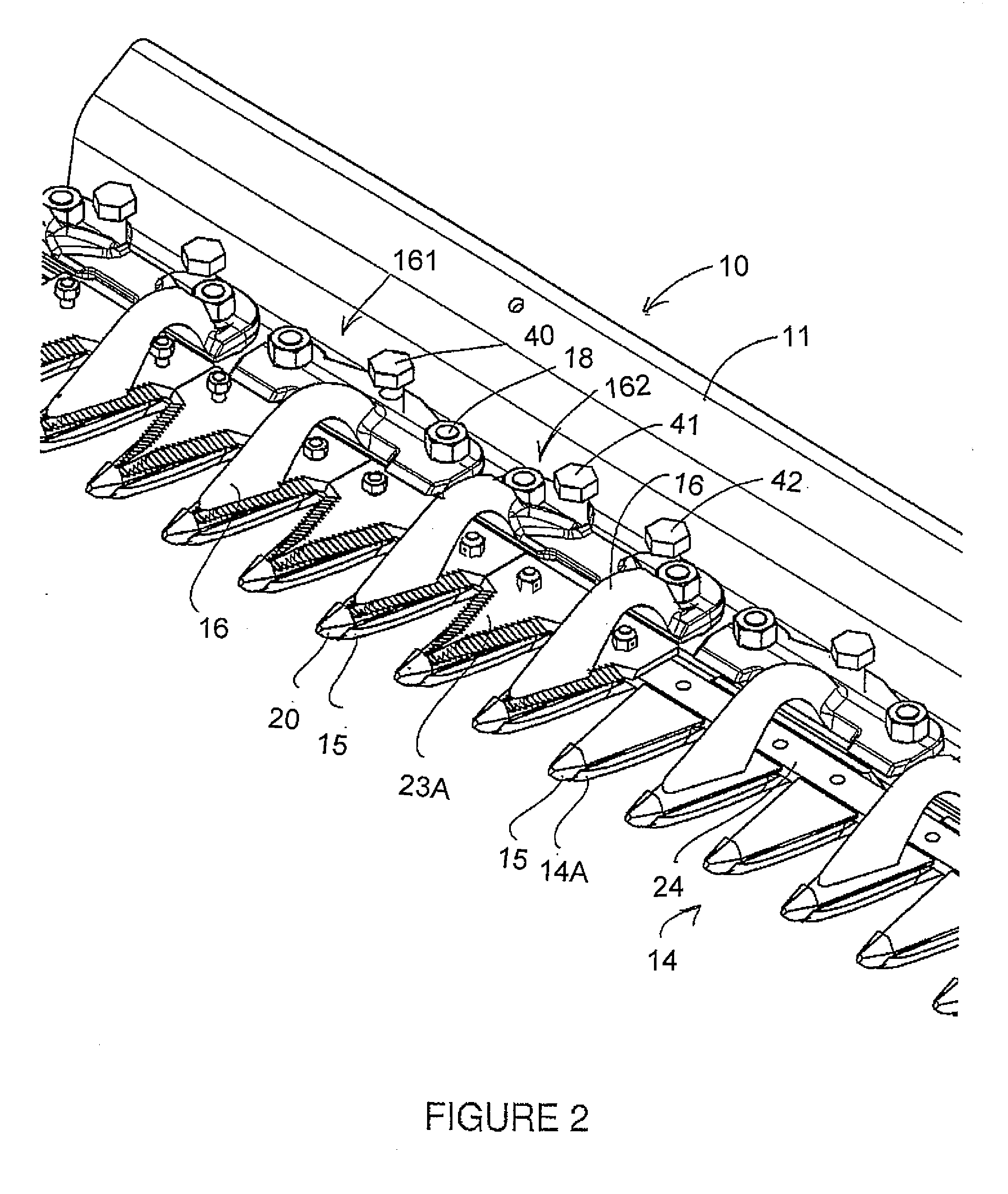 Sickle Cutter System Operable with Pointed Guards and Stub Guards