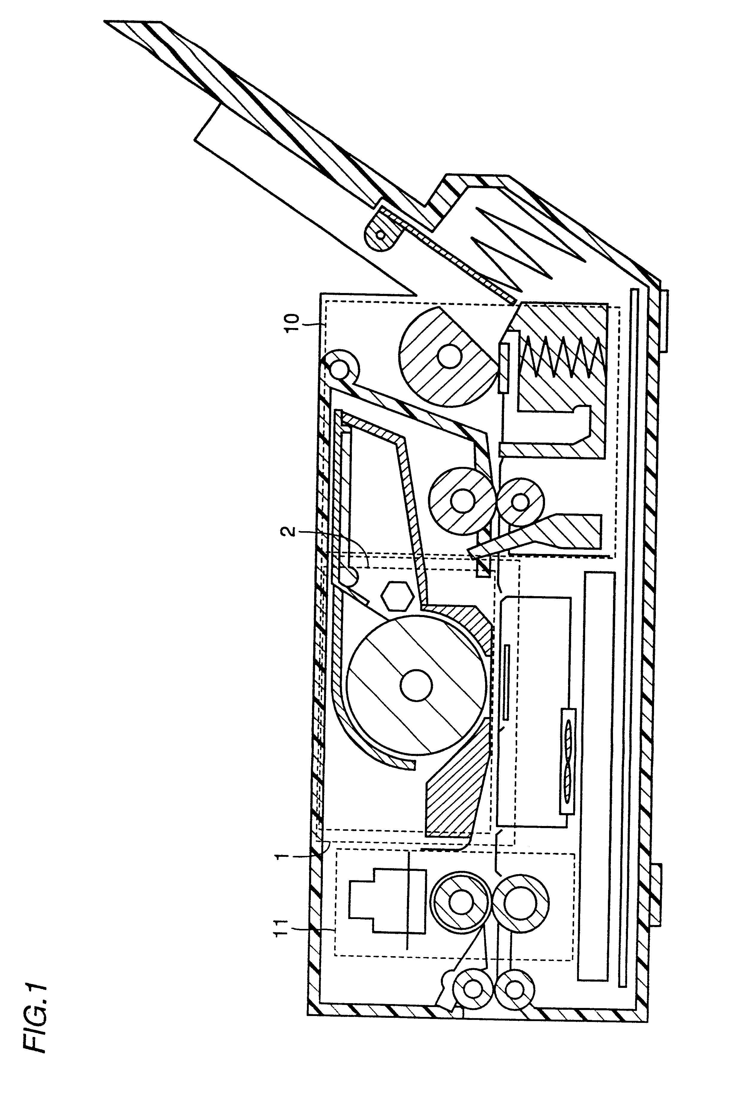 Image forming apparatus having float electrode provided to make uniform electric field