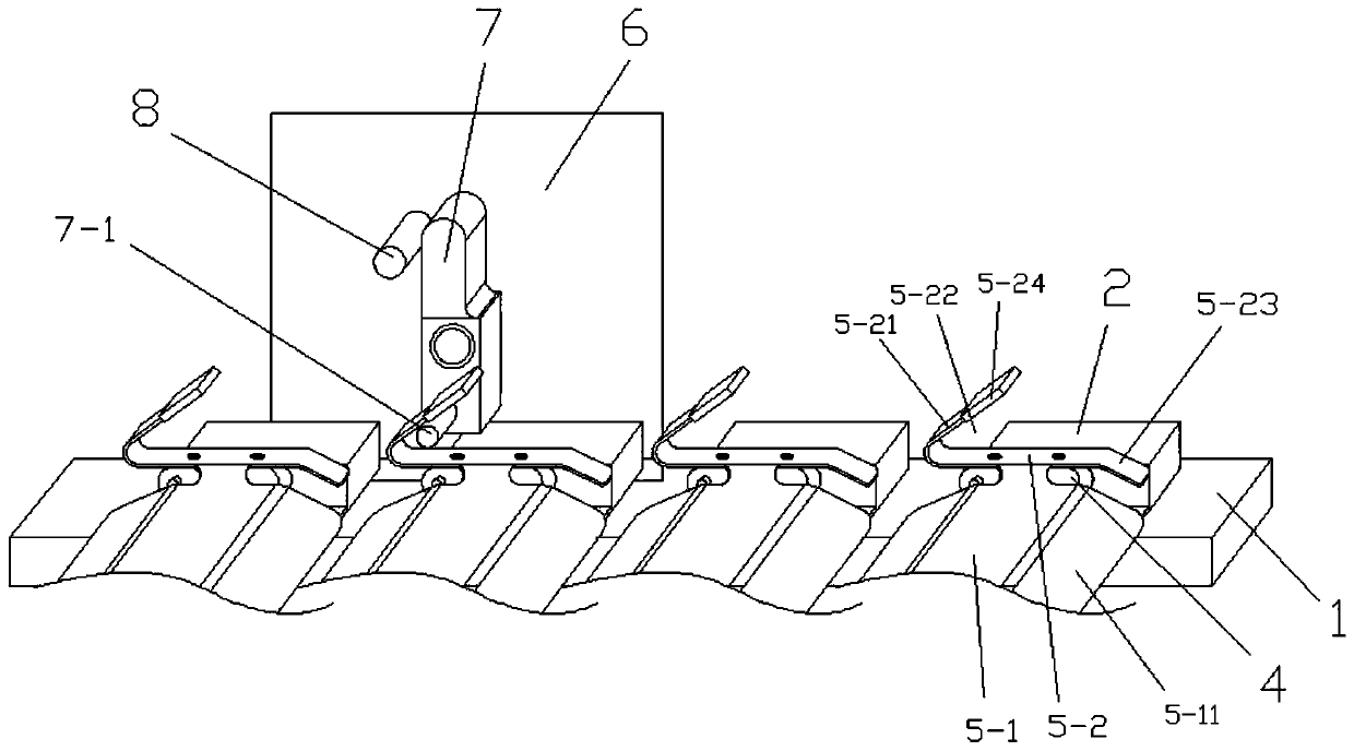 Dissolving cup cover opening mechanism of automatic release rate sampling system