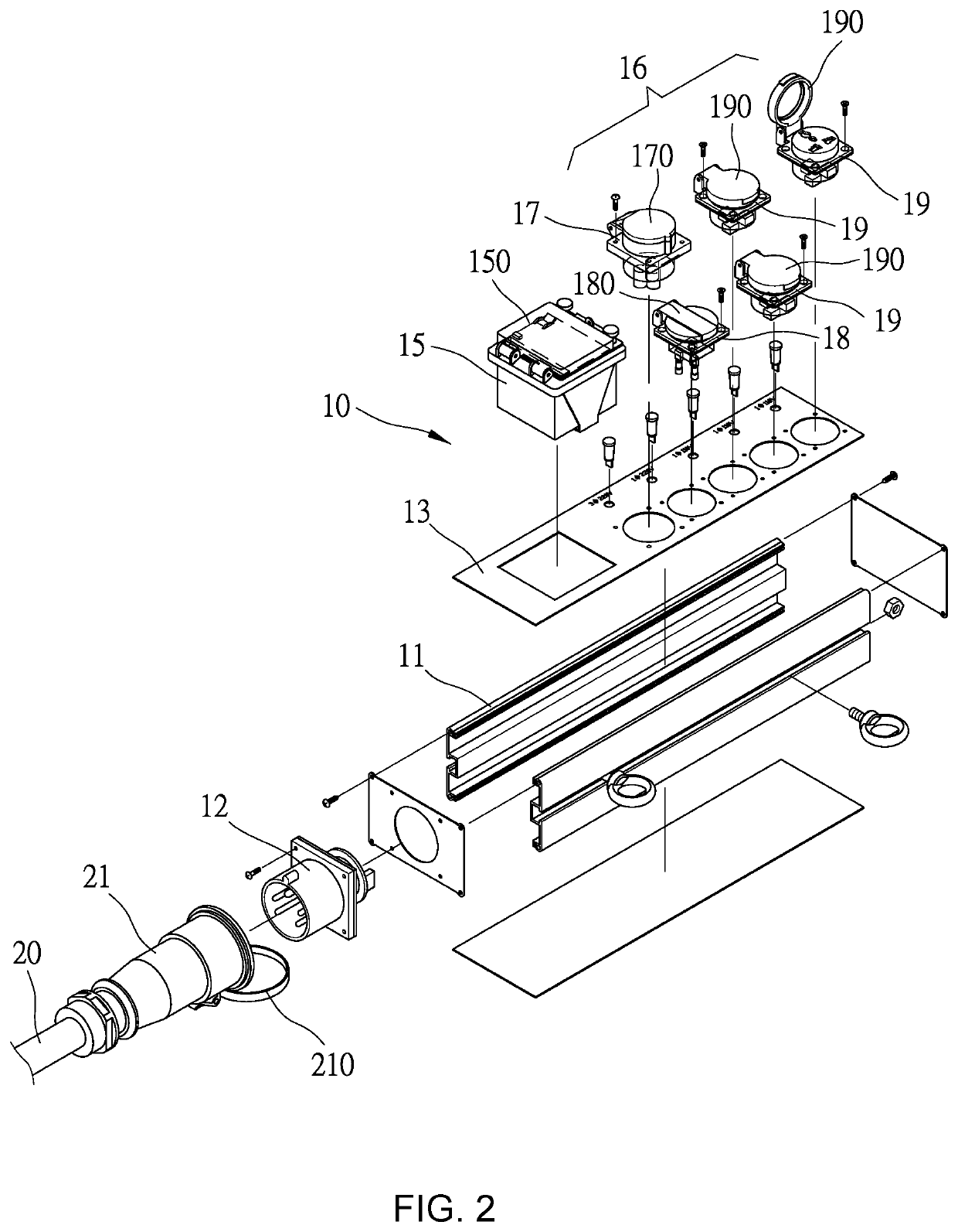 Extension cord for polyphase voltage conversion