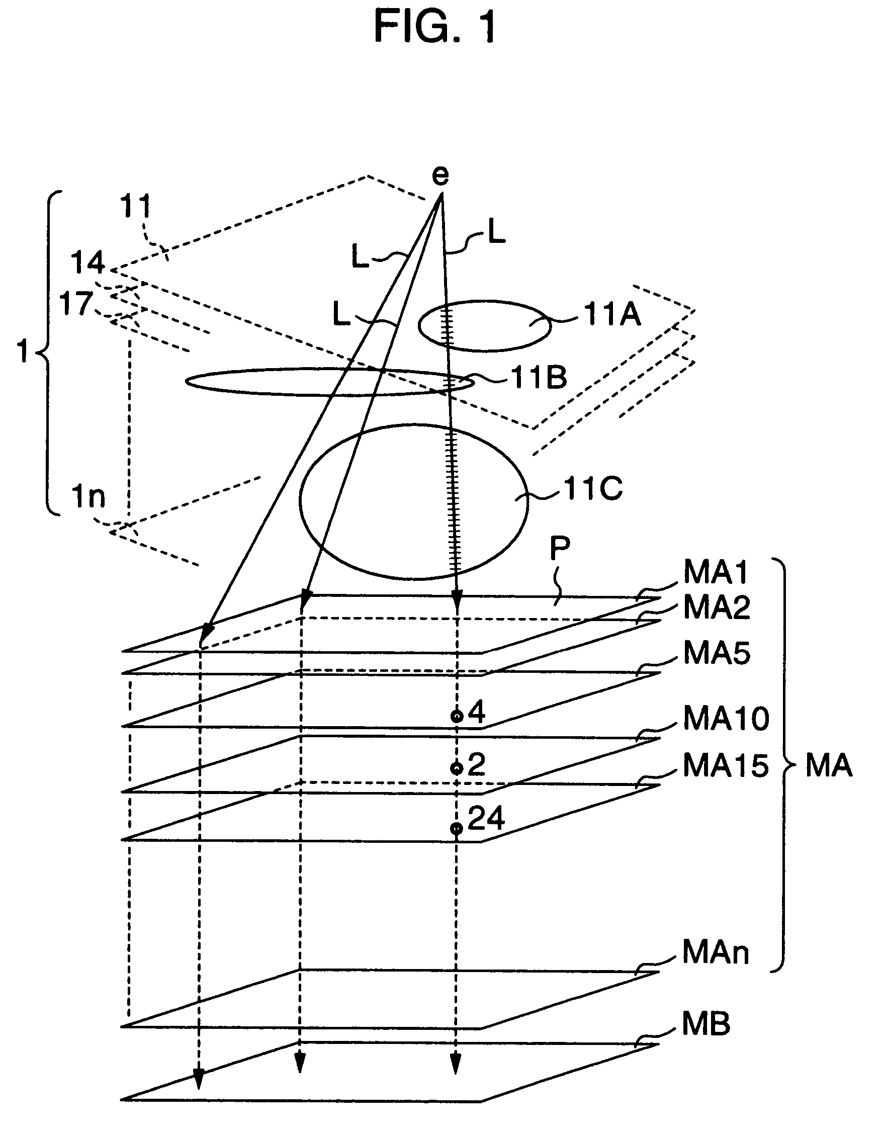 Method and apparatus for forming and displaying projection image from a plurality of sectional images