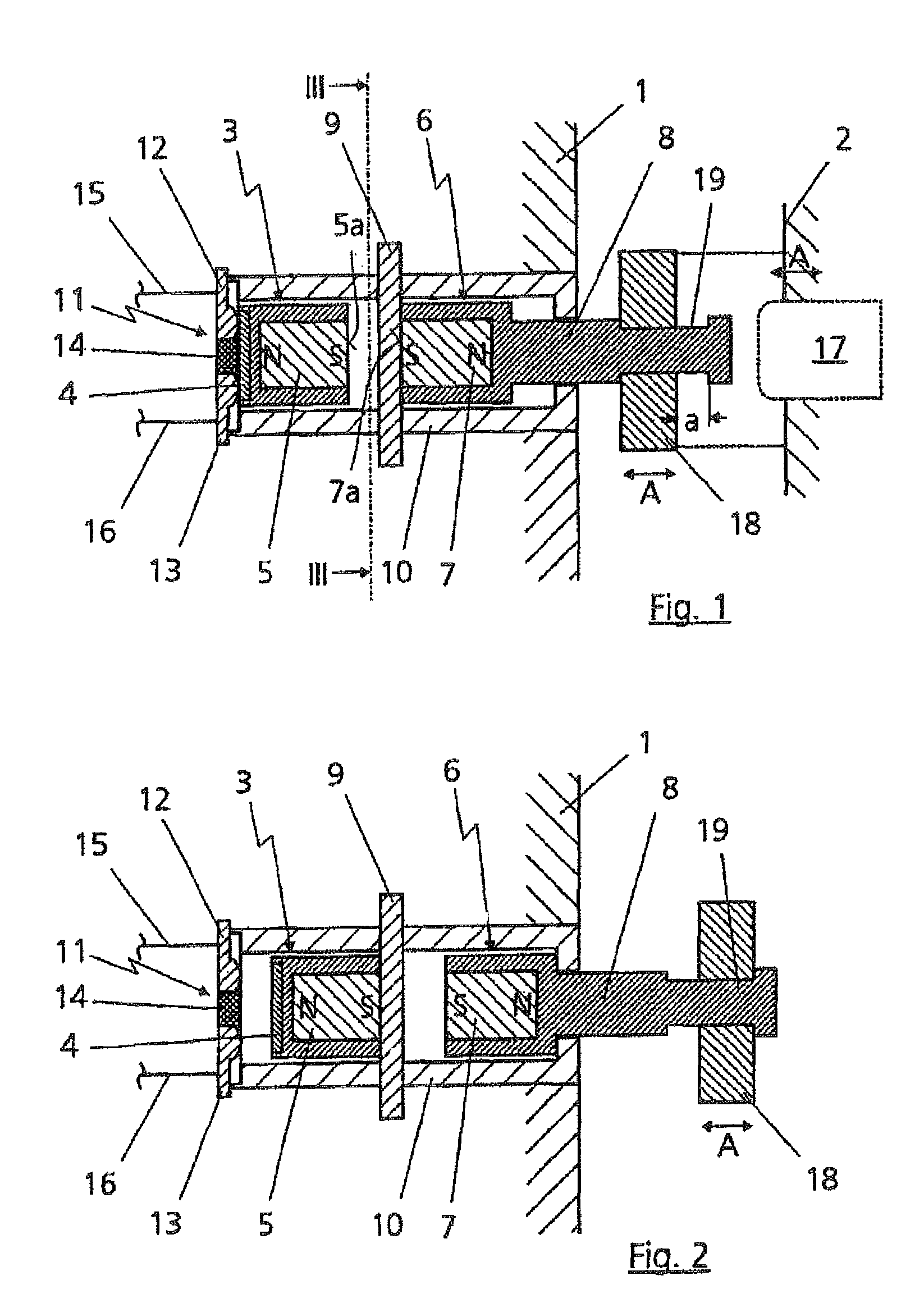 Magnetic switching device