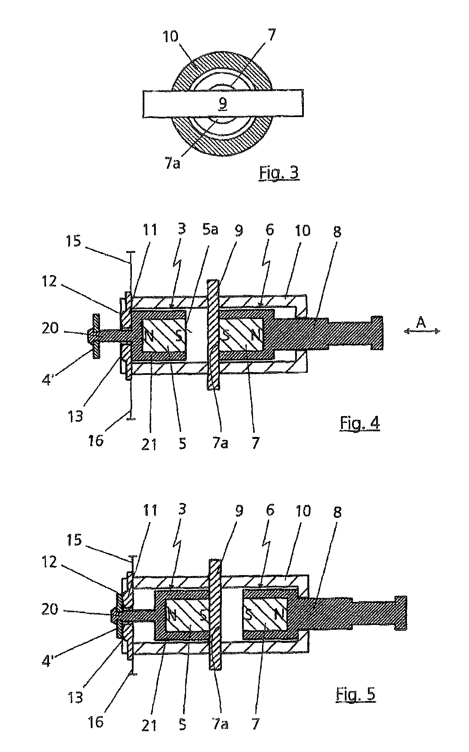 Magnetic switching device