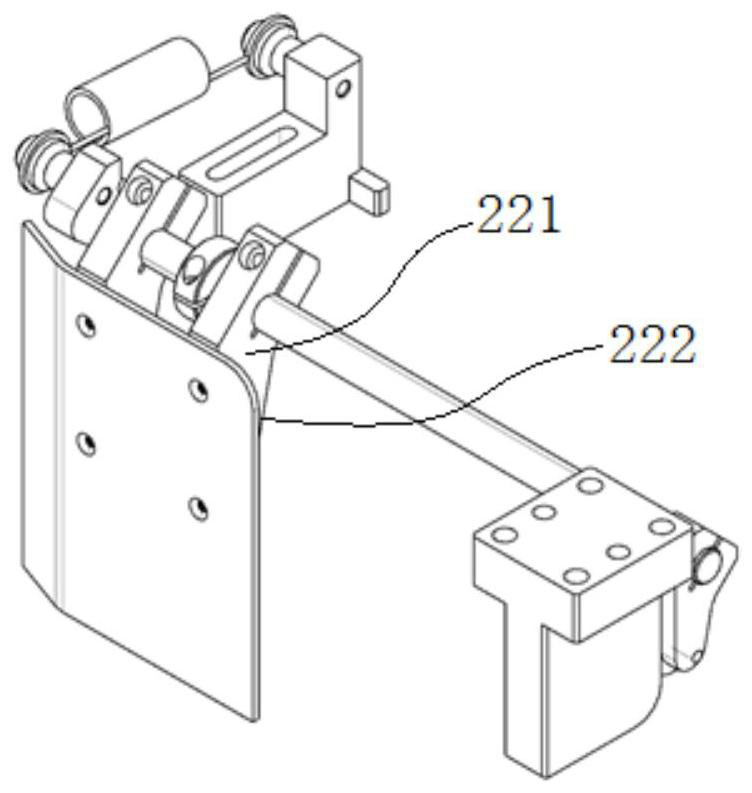 A linkage feeding and discharging device