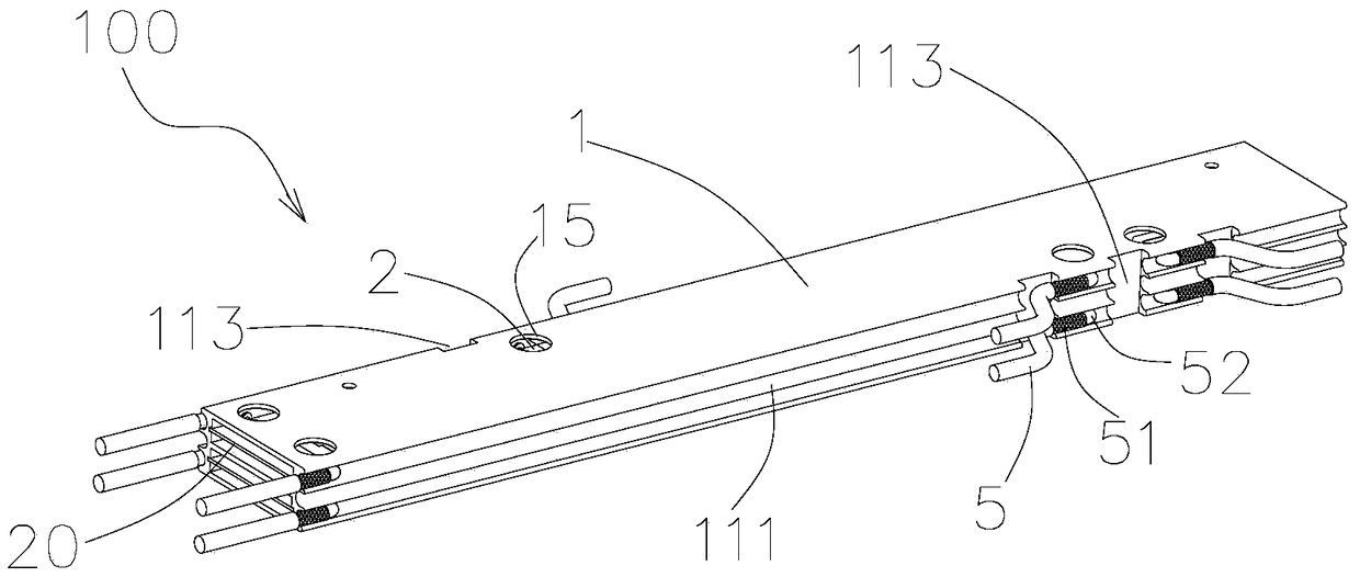 Microwave communication device cavity and microwave communication device