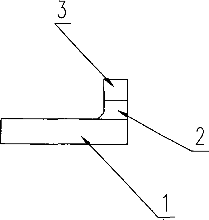 Comb type polar post for accumulator through-hole welding