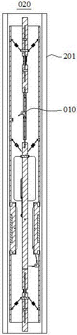Fluid separating device, shaft structure and petroleum or natural gas producing method