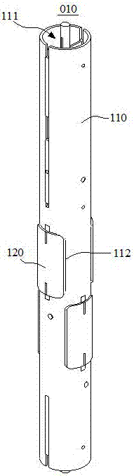 Fluid separating device, shaft structure and petroleum or natural gas producing method