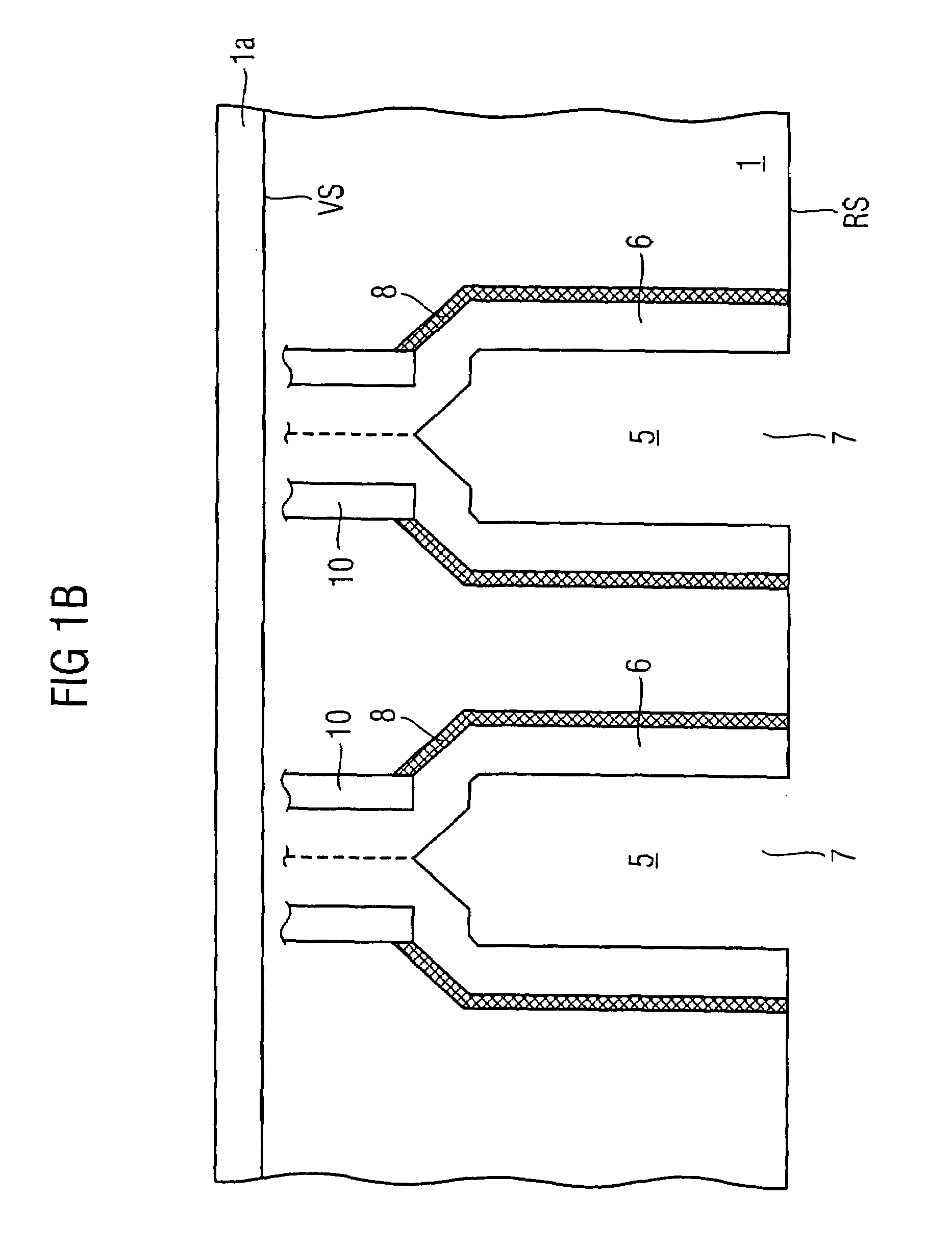 Fabrication method for a semiconductor structure having integrated capacitors