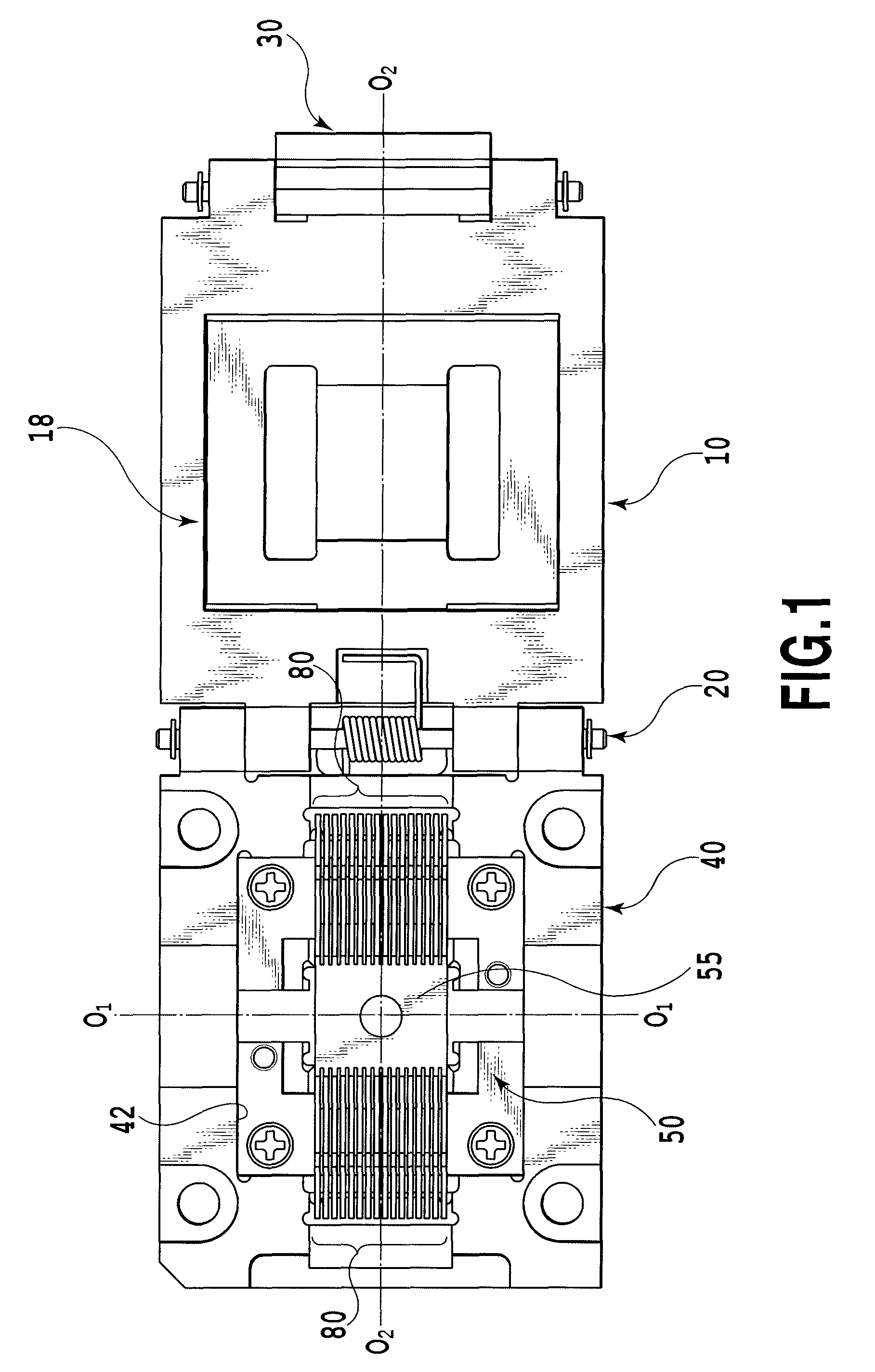 Electric connecting apparatus