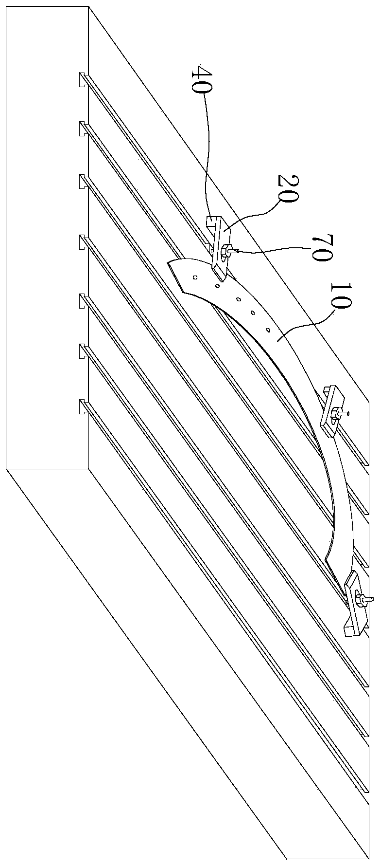Machining method for series holes of large-size thin-walled bow-shaped part