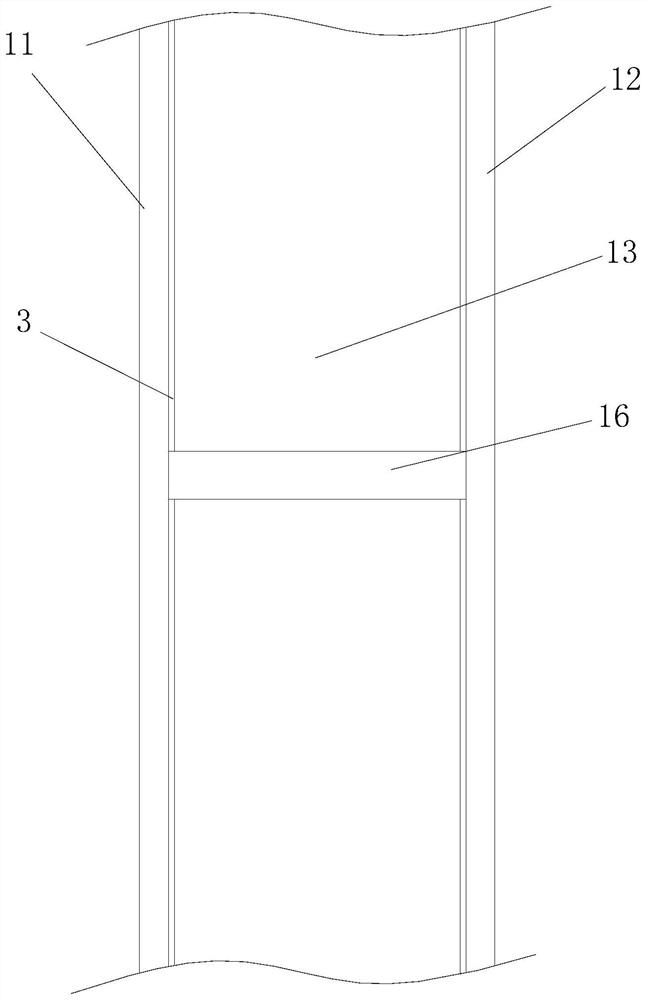 Box structure with vacuum insulating layer and refrigerator
