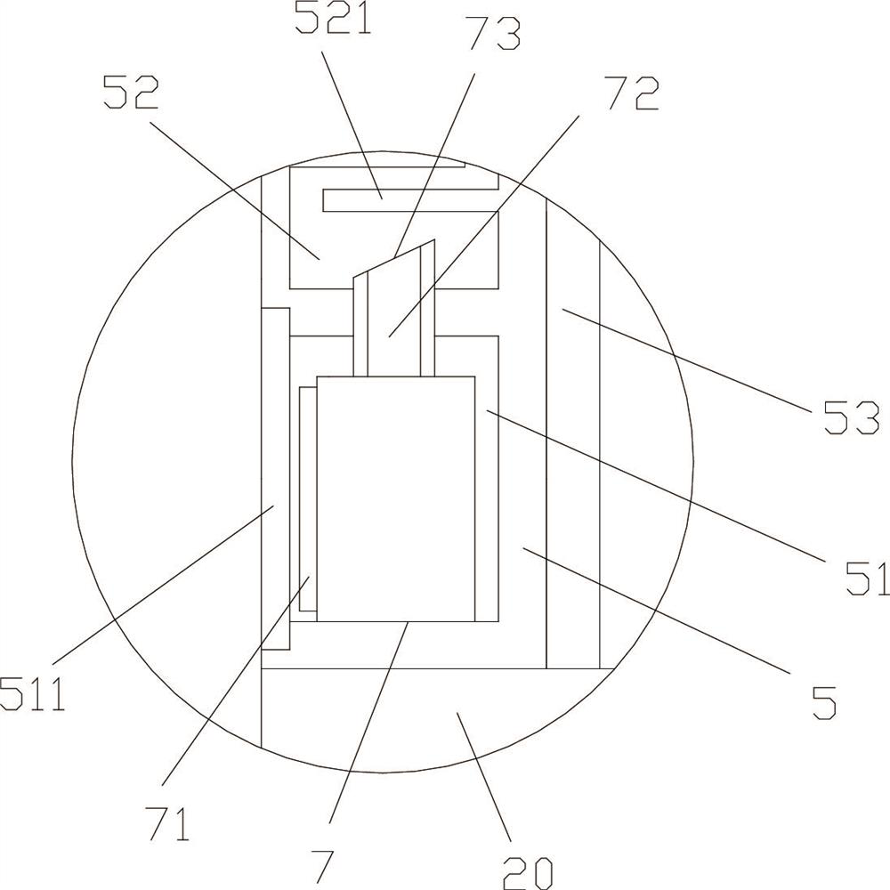 Electric heater capable of automatically adjusting power