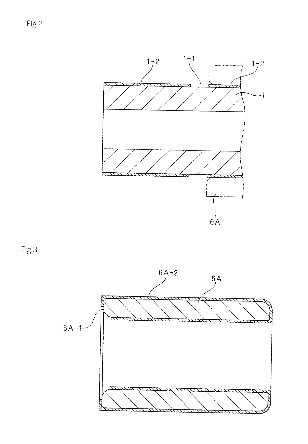 High-pressure fuel injection pipe with connection head and method of molding connection head