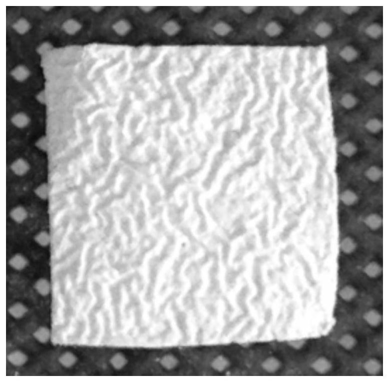 A kind of ZNO nano sheet regenerated cellulose film composite material and preparation method thereof