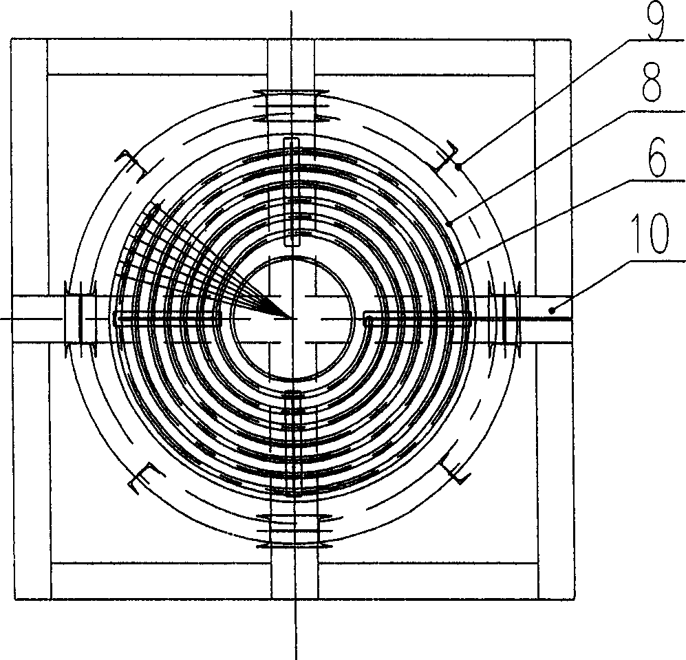 Heat exchanger with single working medium for pressing gas