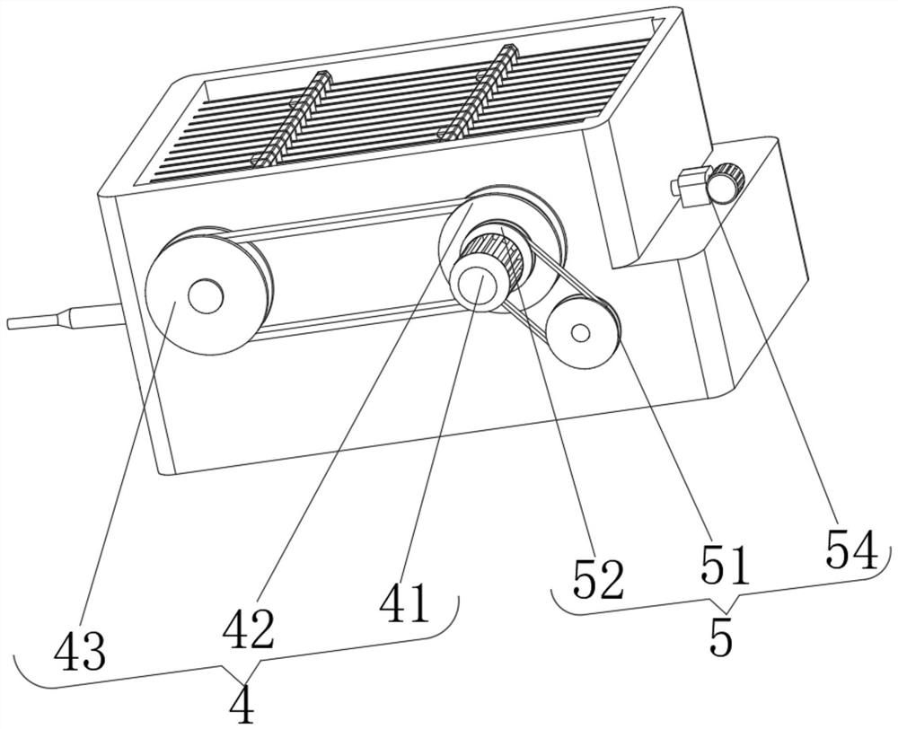 A device for cleaning grout stuck to shoe soles during painting