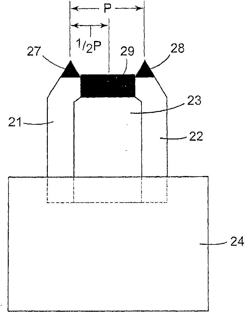 Cutting tool assembly including diamond cutting tips at half-pitch position for forming connection structure