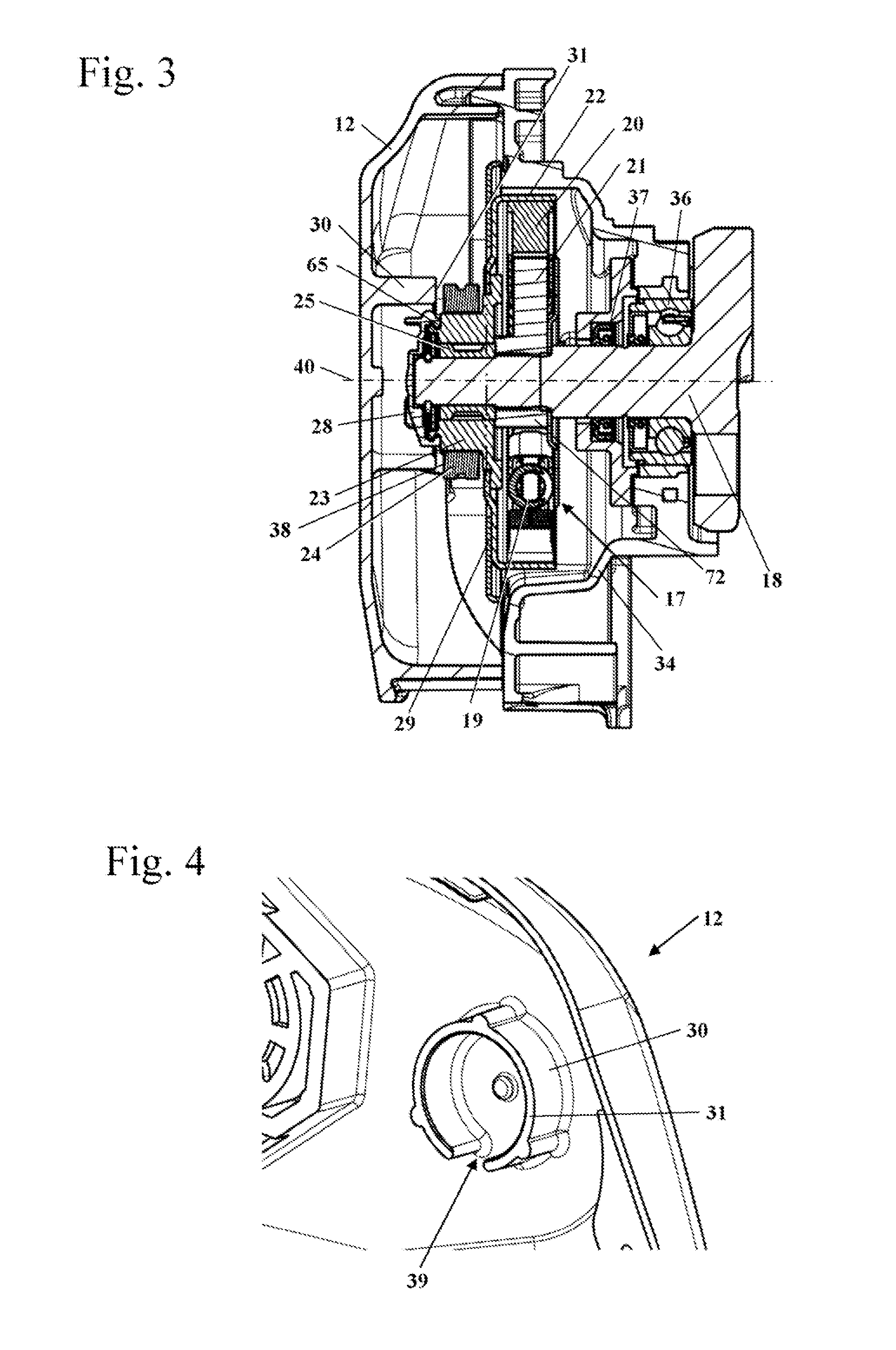 Cutting chain for a hand-operated implement and hand-operated implement