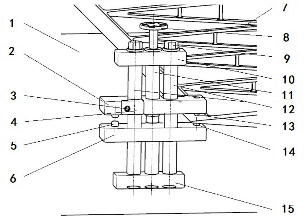 A clamping device and clamping method for self-centering adjustable machine