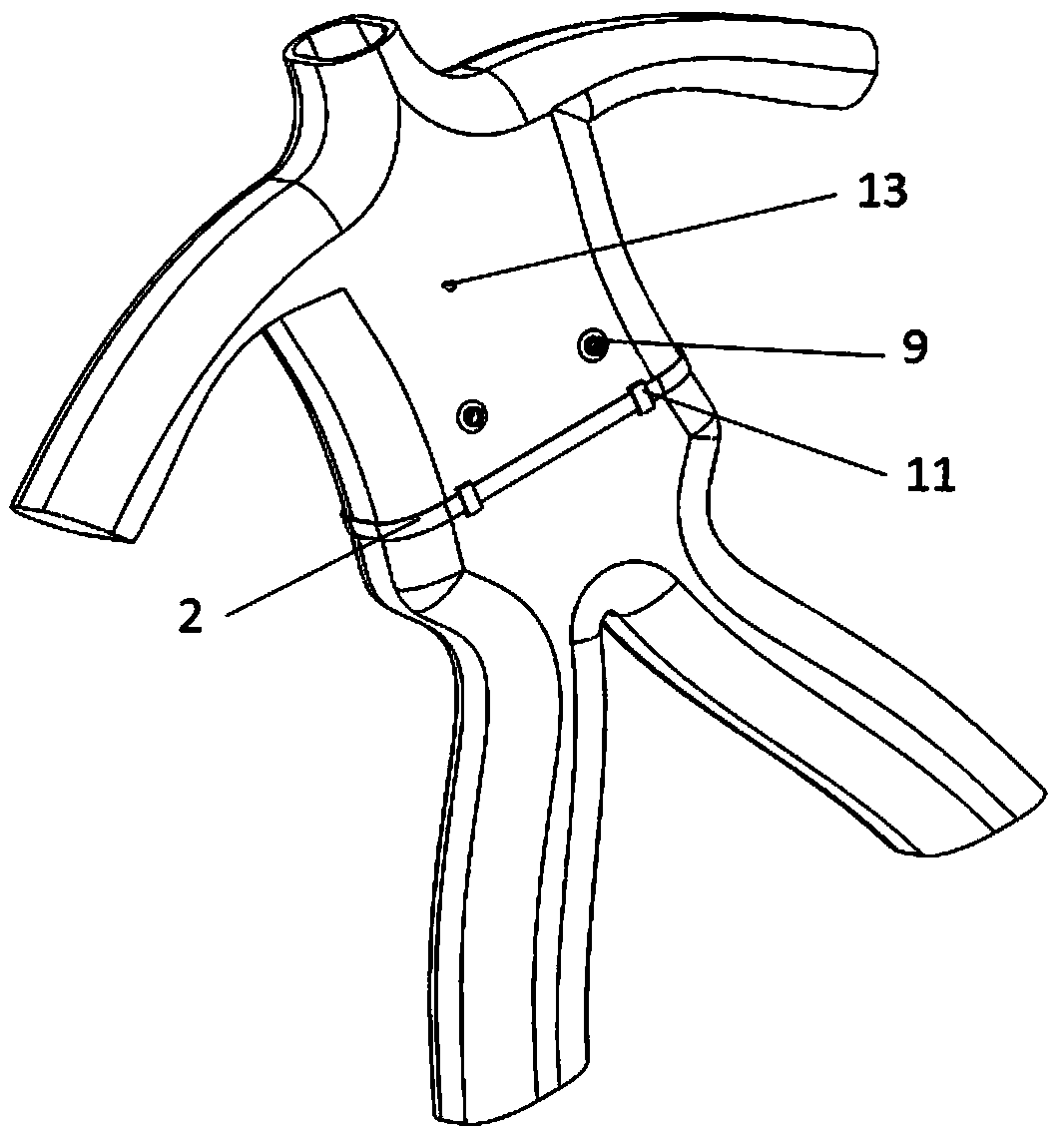 Device and method for preventing interior temperature and humidity of protection suit from being excessively high