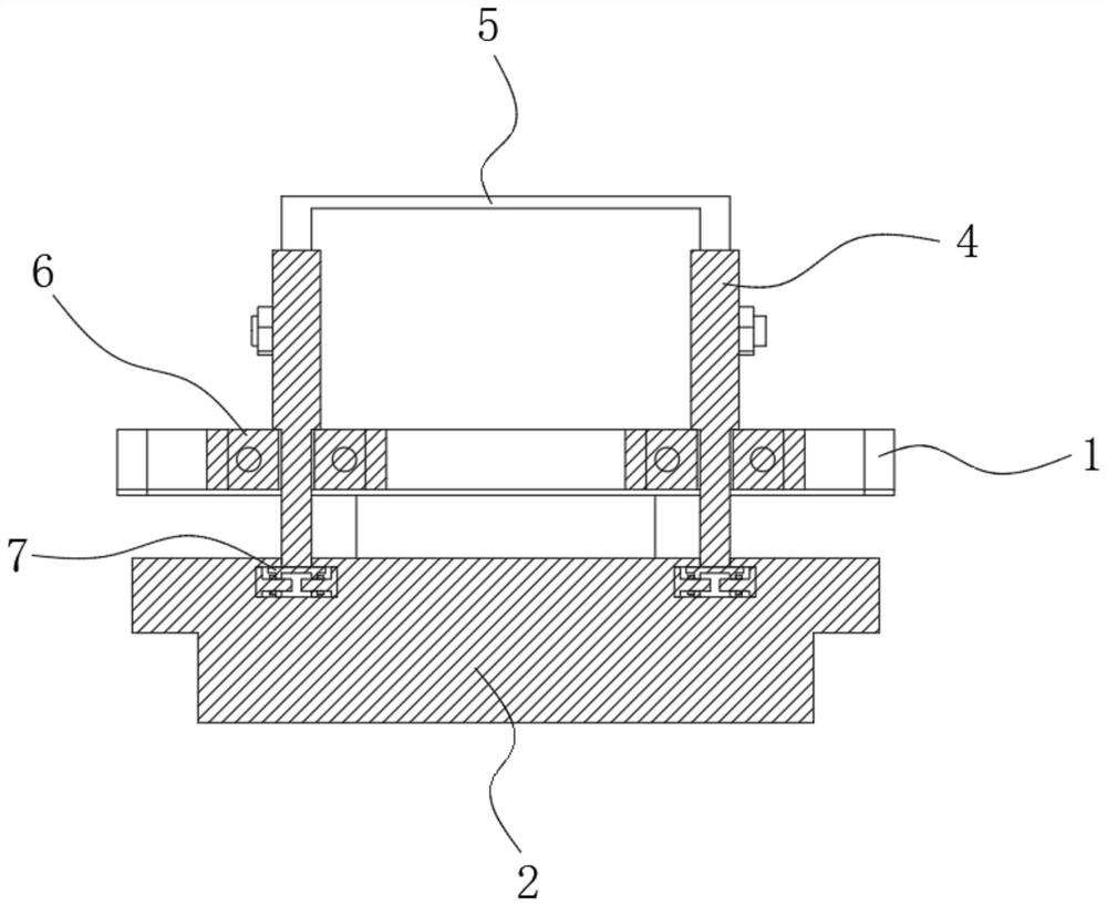 Quick disassembly and assembly structure for automobile die replacement