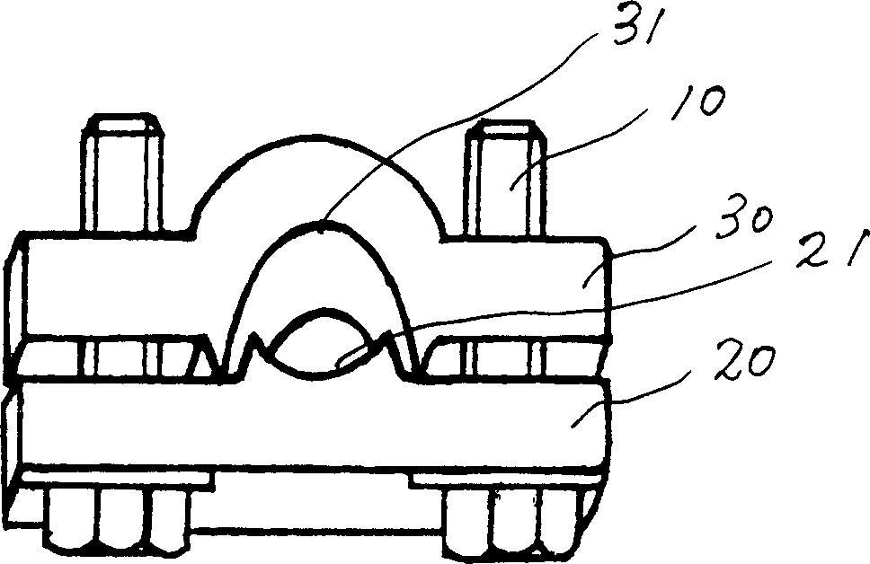 Single-slot cable clamp