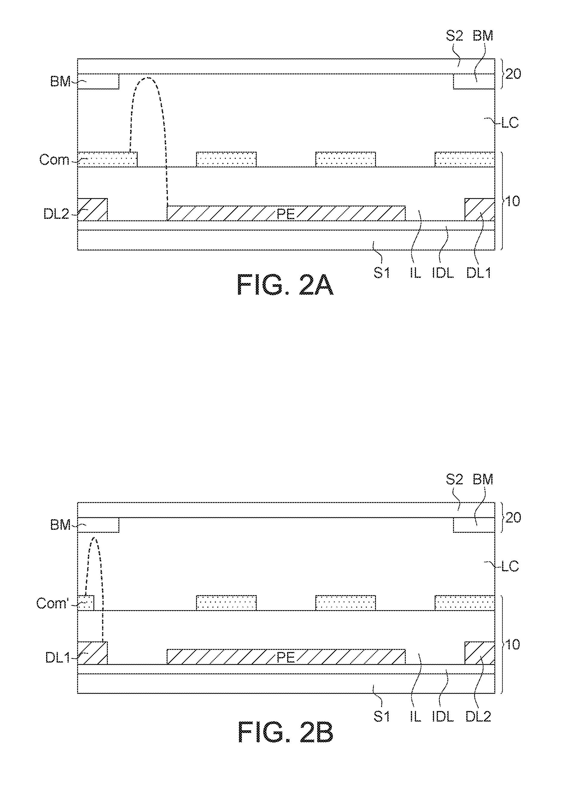 Display apparatus having pattern of slits on top-common electrode