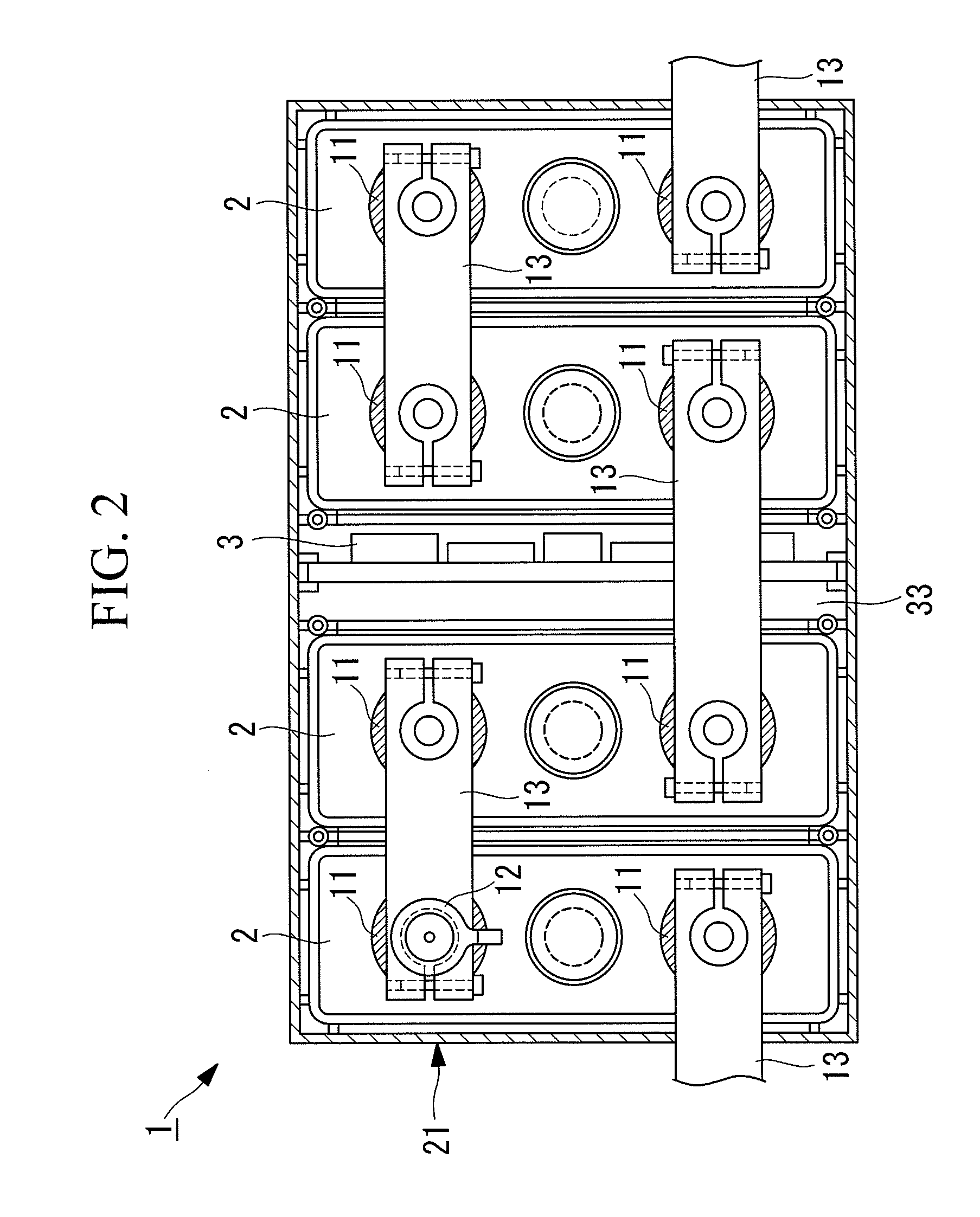 Cell container and battery