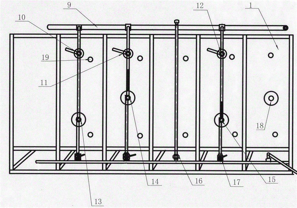 Device and method for carbonizing straw