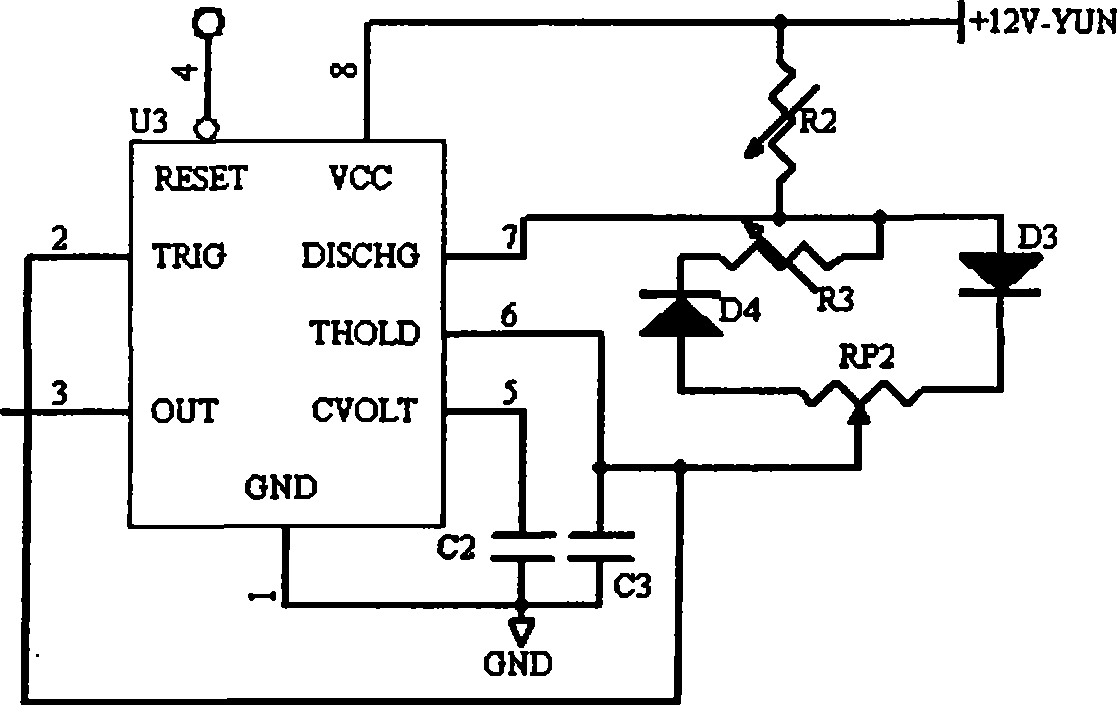 Accurate voltage regulating and stabilizing device