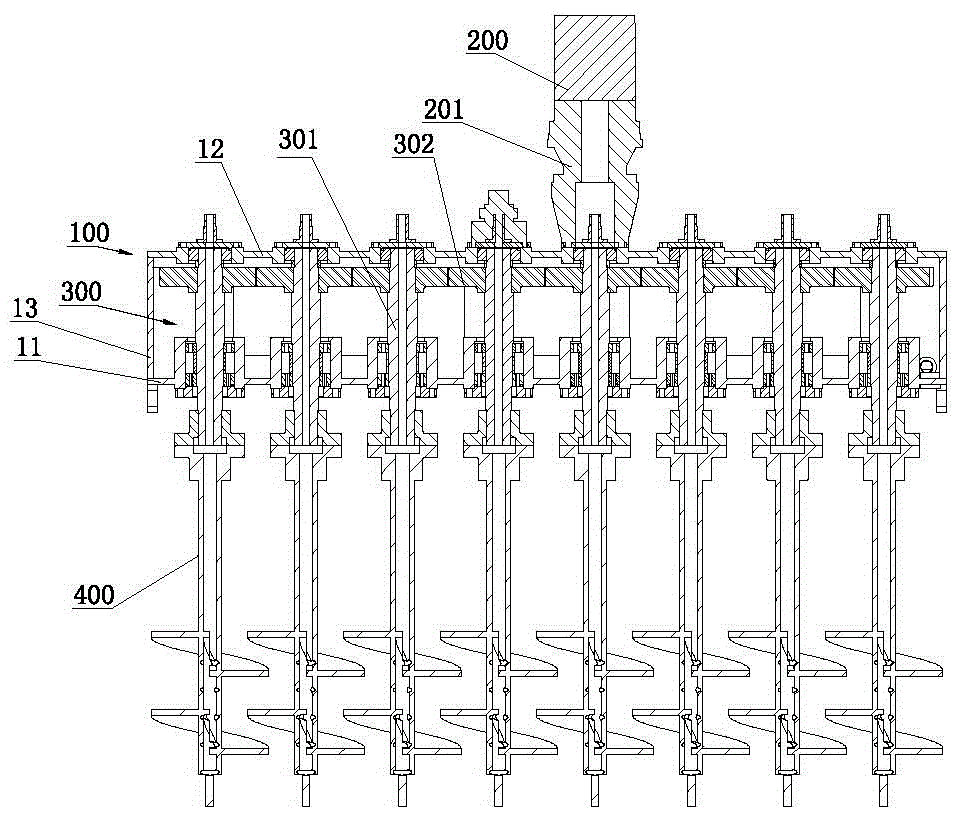 Subsoiling and tilling device