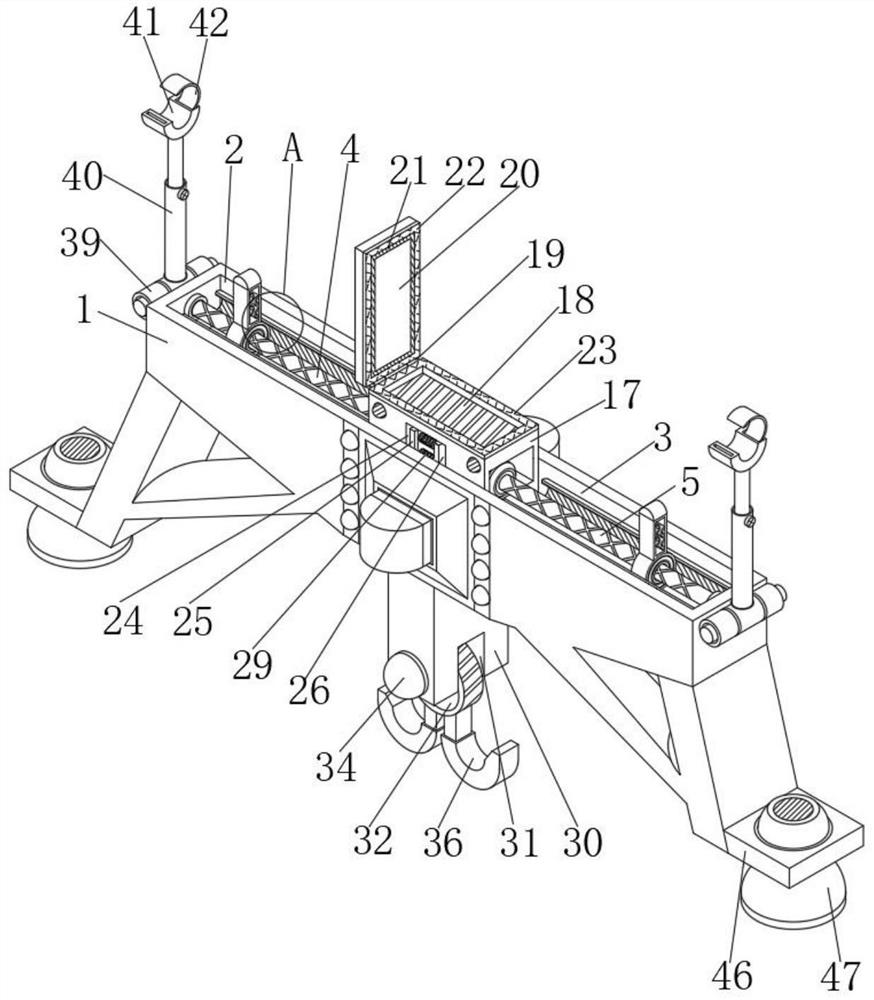 Lifting hook assembly with automatic adjusting mechanism for hoisting machinery