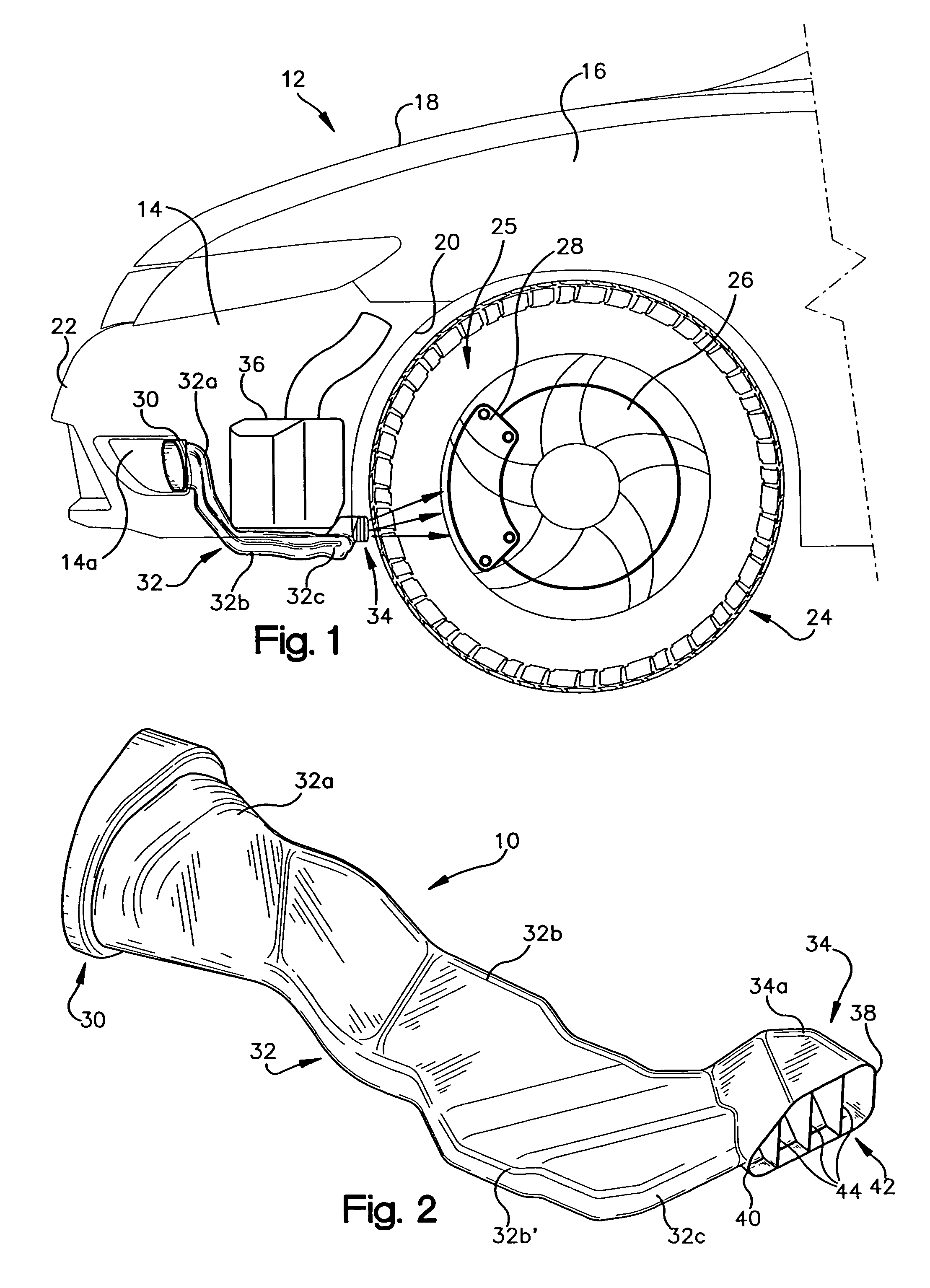 Finned brake duct to divert cooling air to a vehicle brake system