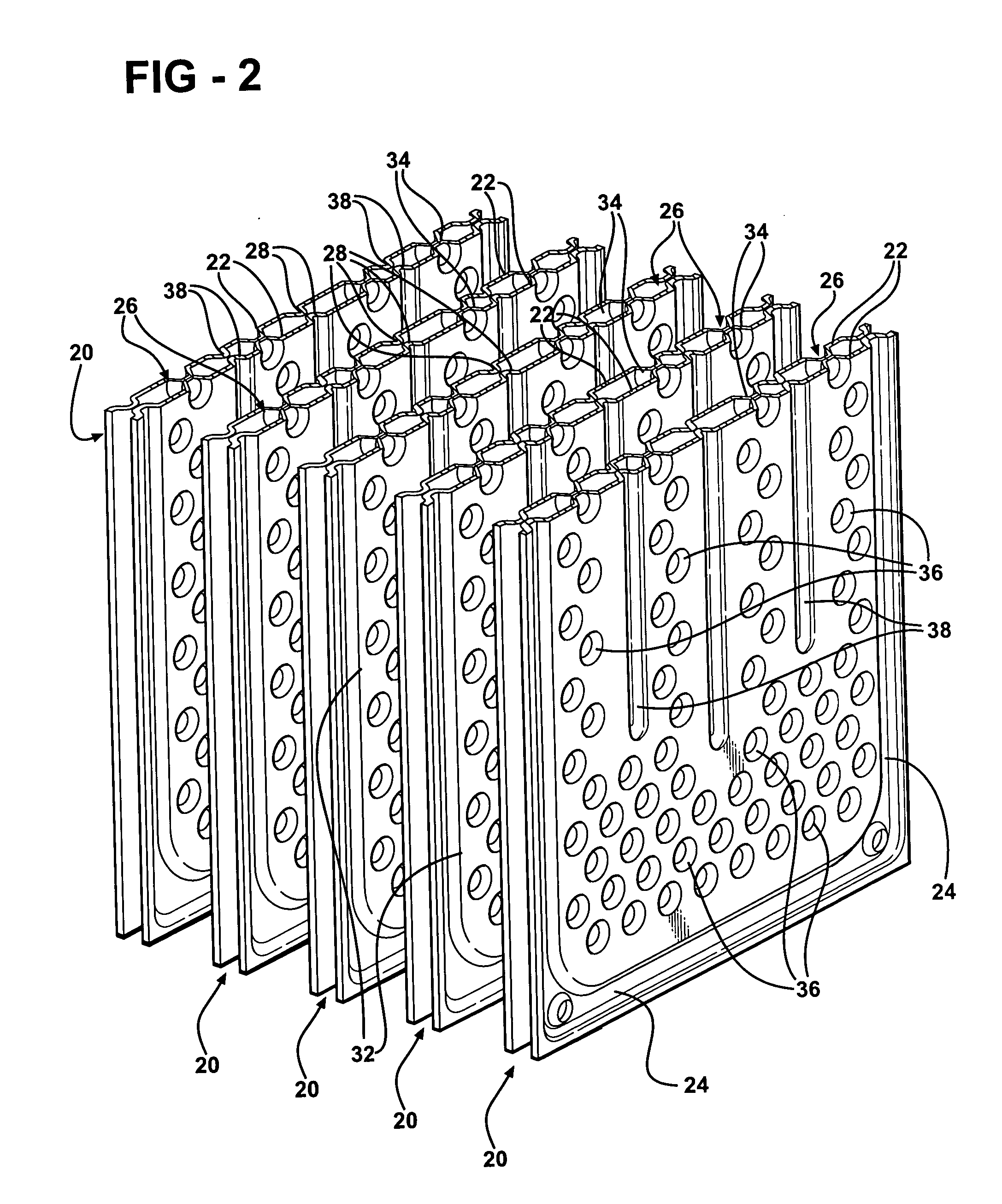 Plate-type evaporator to suppress noise and maintain thermal performance