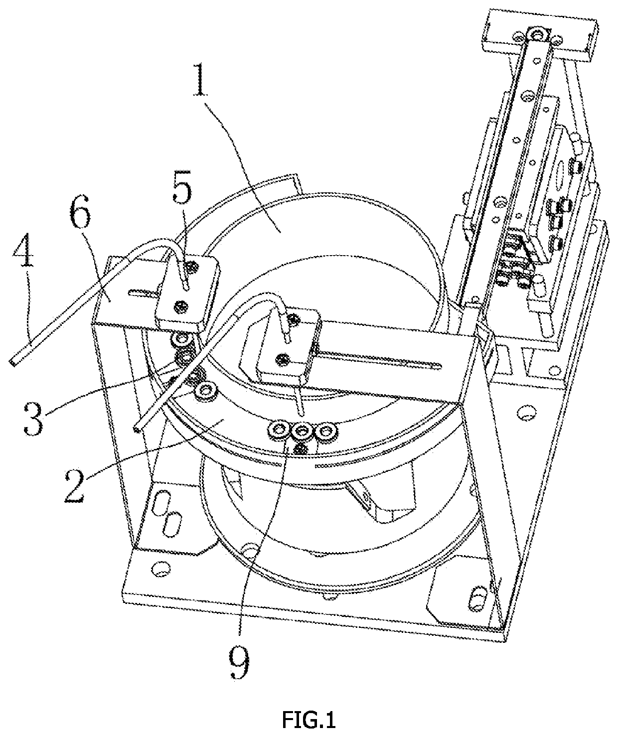 Oil seal distributing mechanism for vibrator bowl