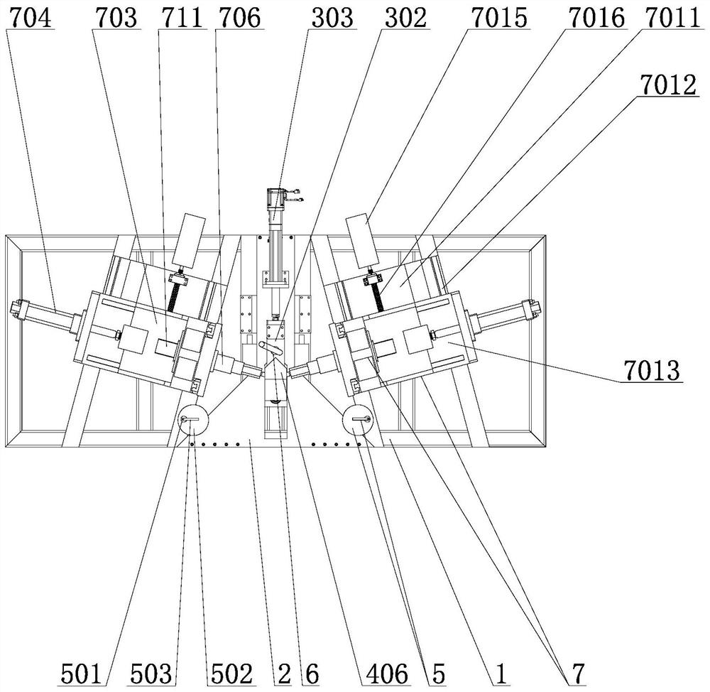 Full-automatic numerical control corner splicing machine and corner splicing method thereof