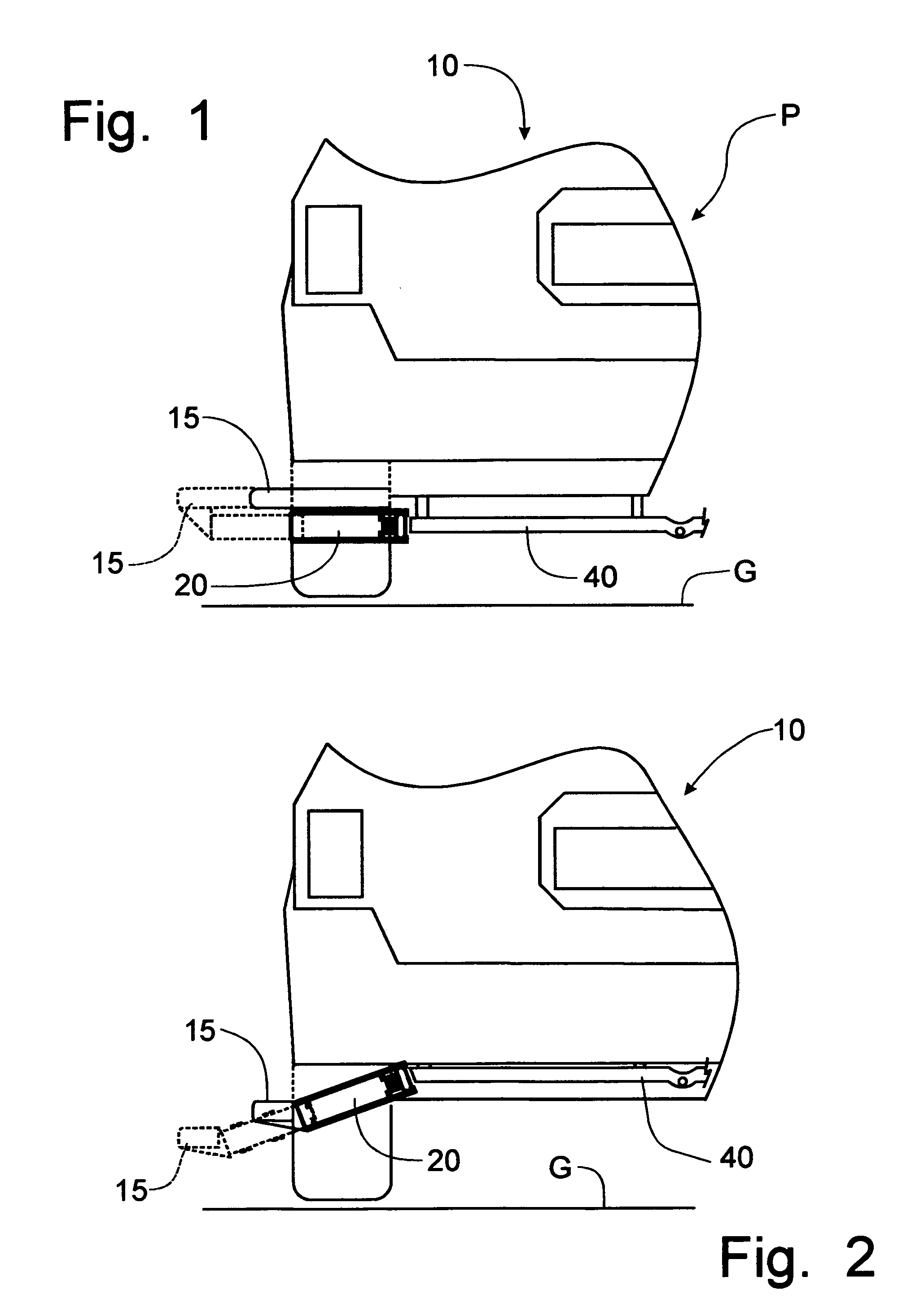 Deployable running board to provide rollover resistance