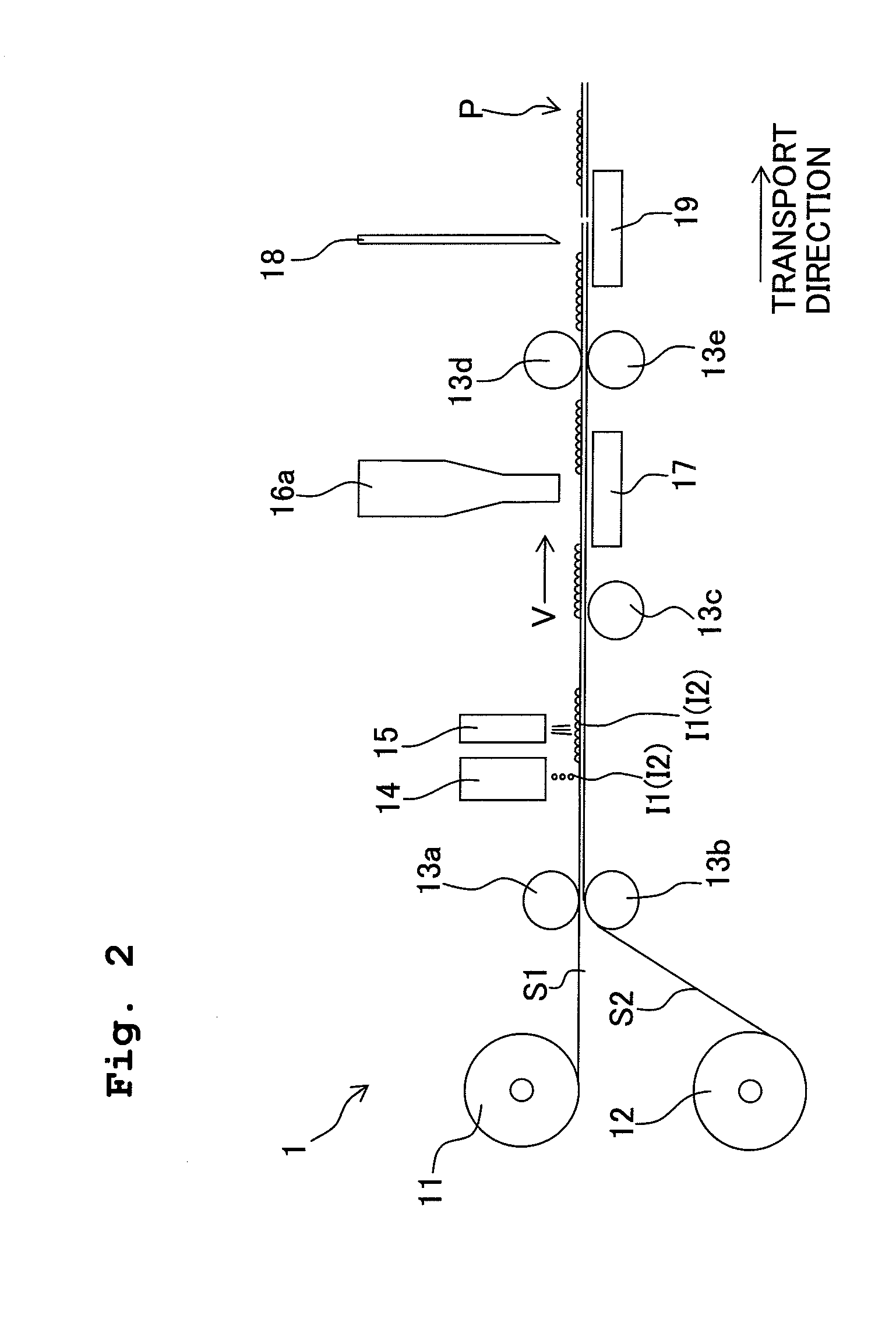 Ultrasonic welding apparatus and method for producing welded product