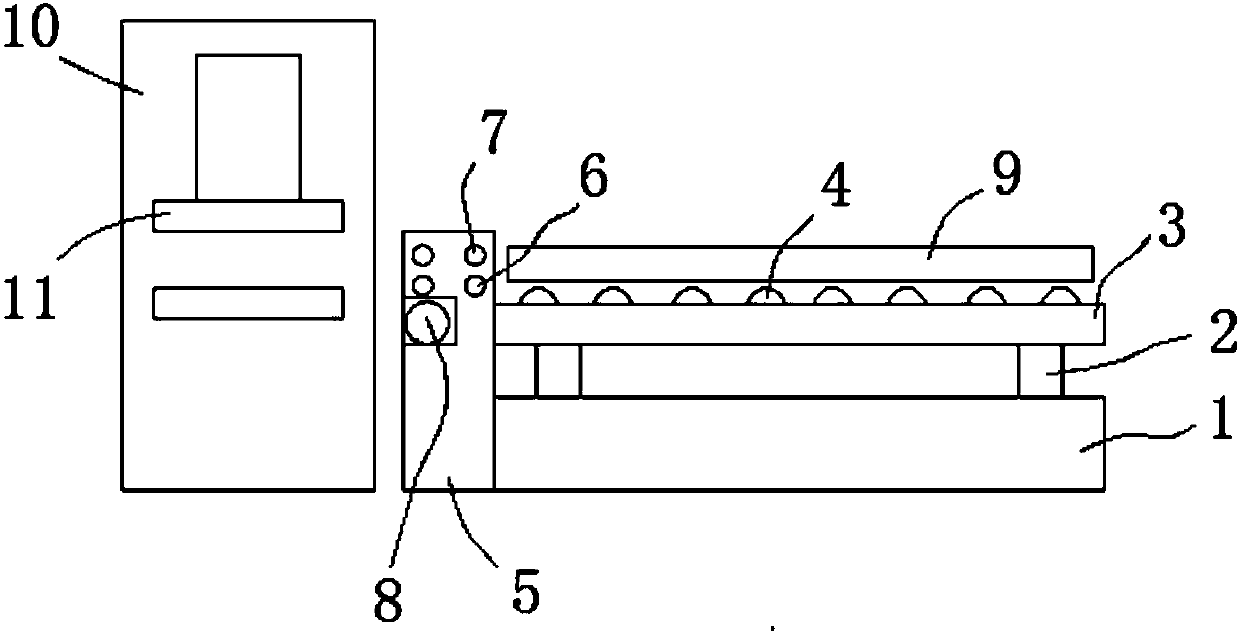 Automatic punch feeder with high conveying efficiency