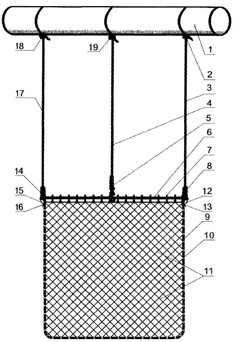 Method for processing metallic chain link fence hanging net for marine anti-pollution tests and method for tying same