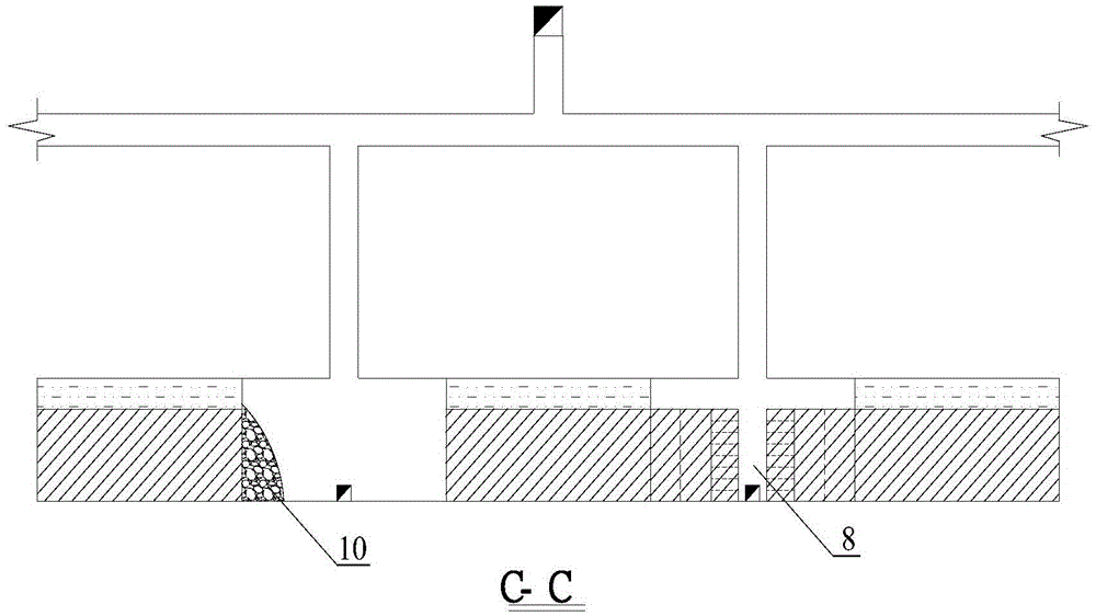 A separate mining method for sloping medium-thick ore bodies with unstable false roofs