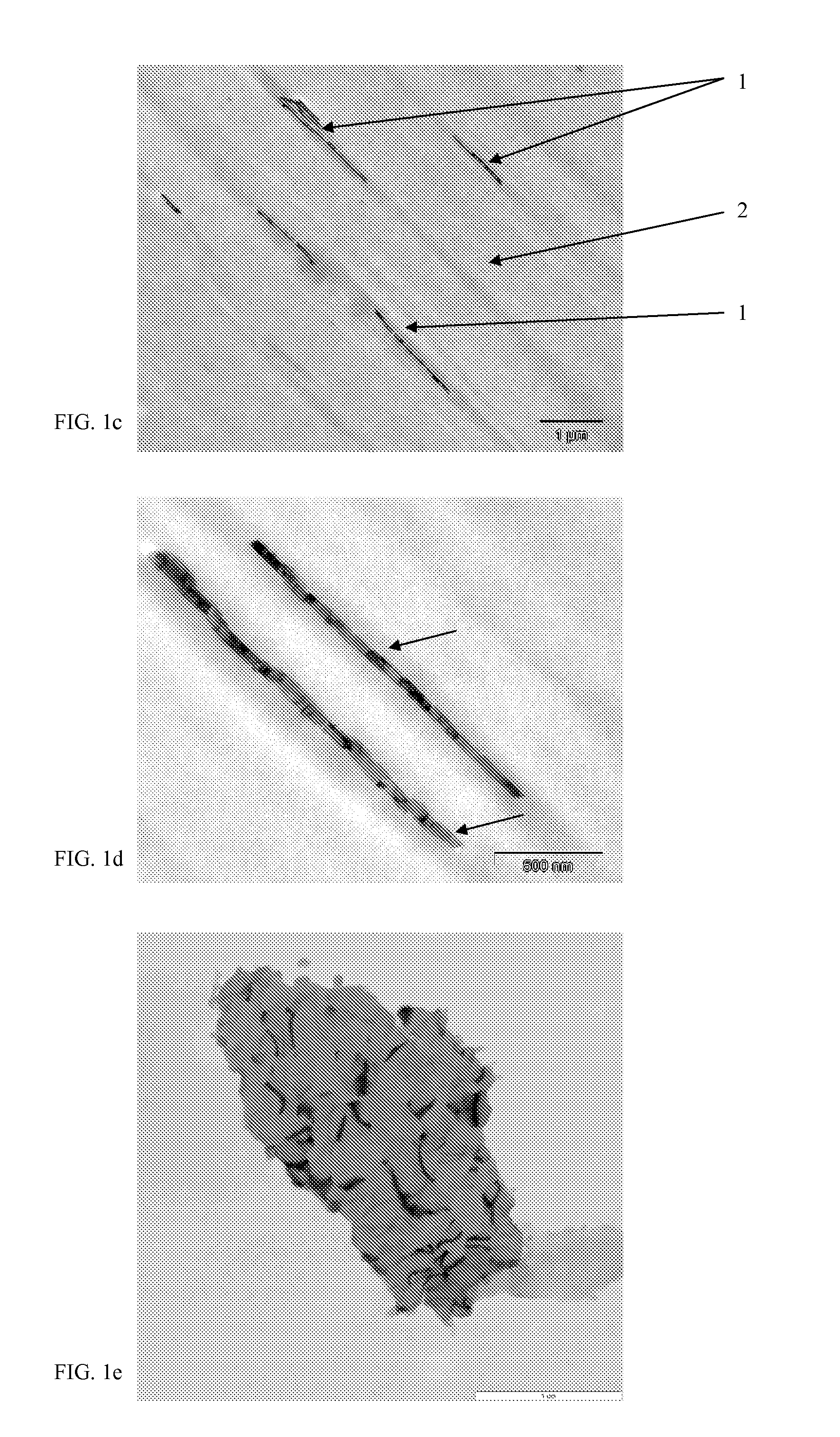 Extruded plastic film filled with metal particles, method of production and uses thereof