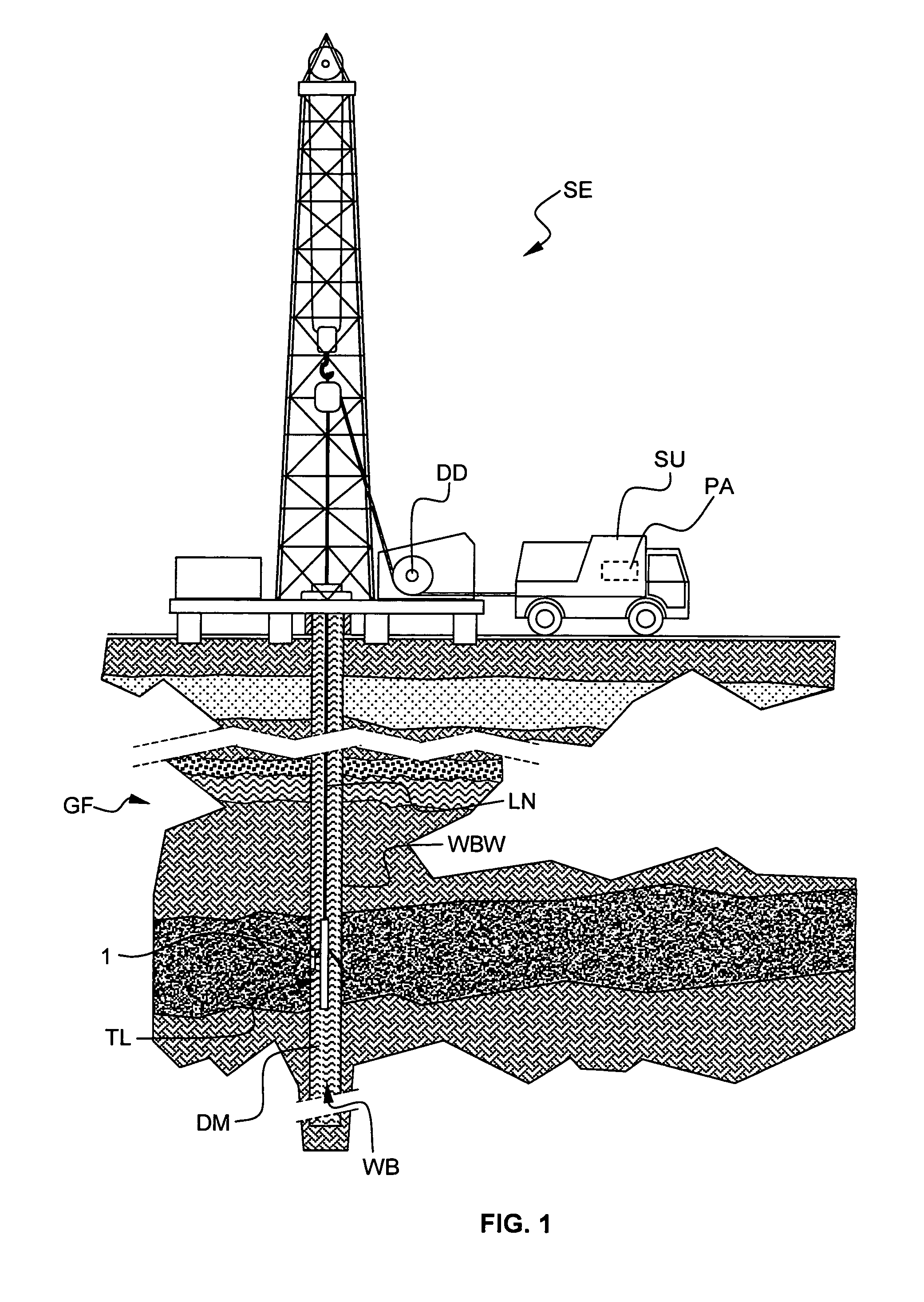 Antenna of an electromagnetic probe for investigating geological formations