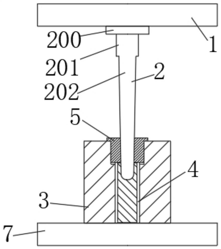 Composite molding process and device for thin-walled deep-hole cylinder precision forgings