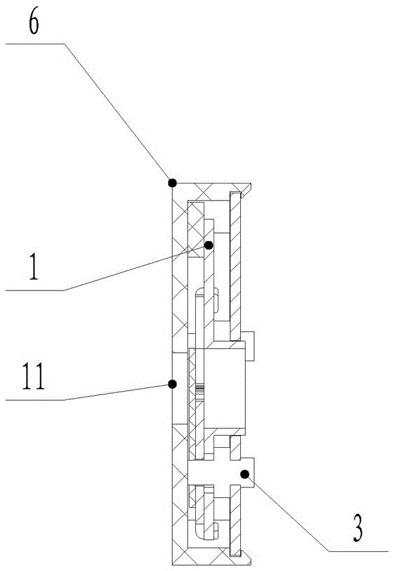 Chip baffle device for pen inlet hole of pencil sharpener