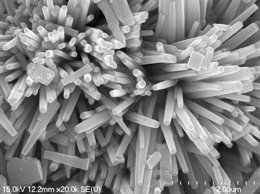 Tungsten oxide nanorod/titanium carbide quantum dot/indium sulfide nanosheet Z-type heterojunction composite material and preparation method and application thereof