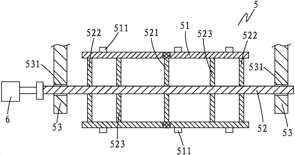 Turn-over throwing device for bedding