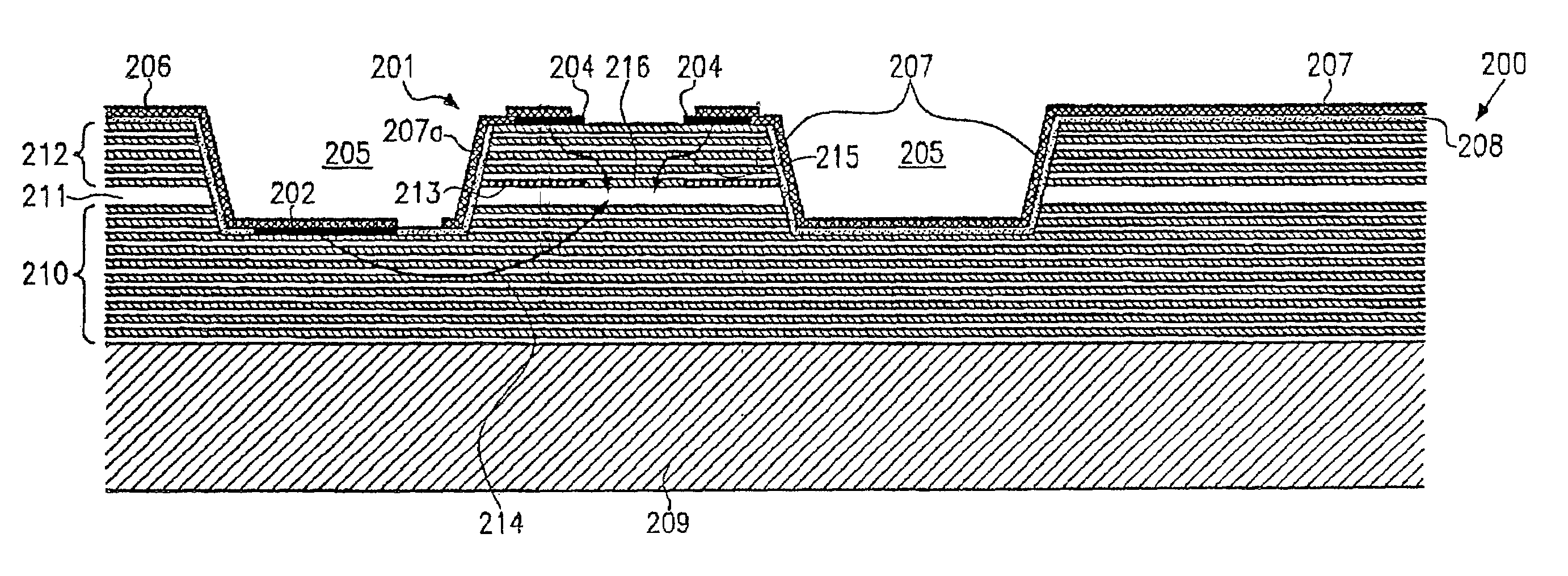 High speed vertical cavity surface emitting laser device (VCSEL) with low parasitic capacitance