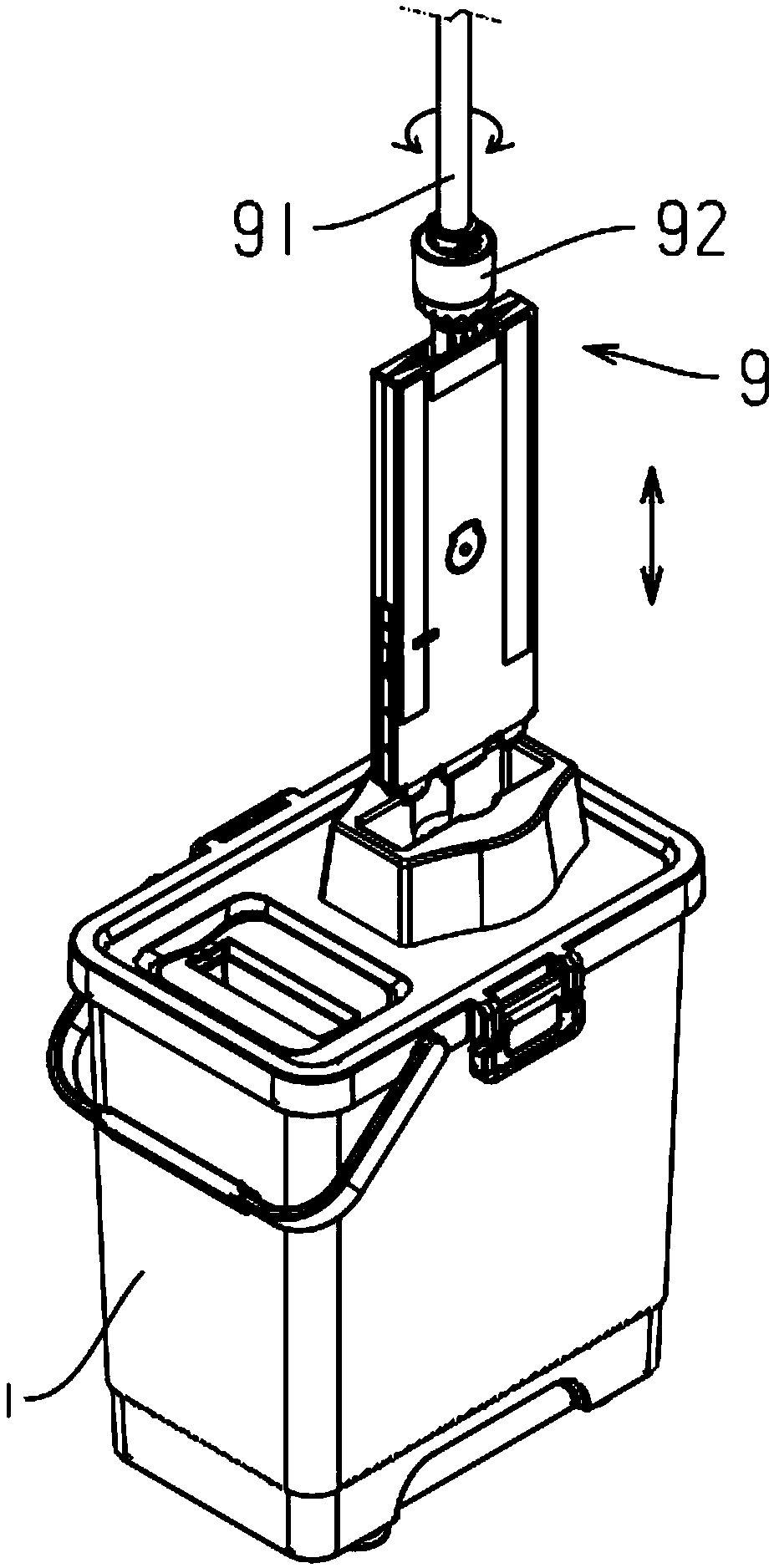 Vertical dewatering mop bucket for flat mop